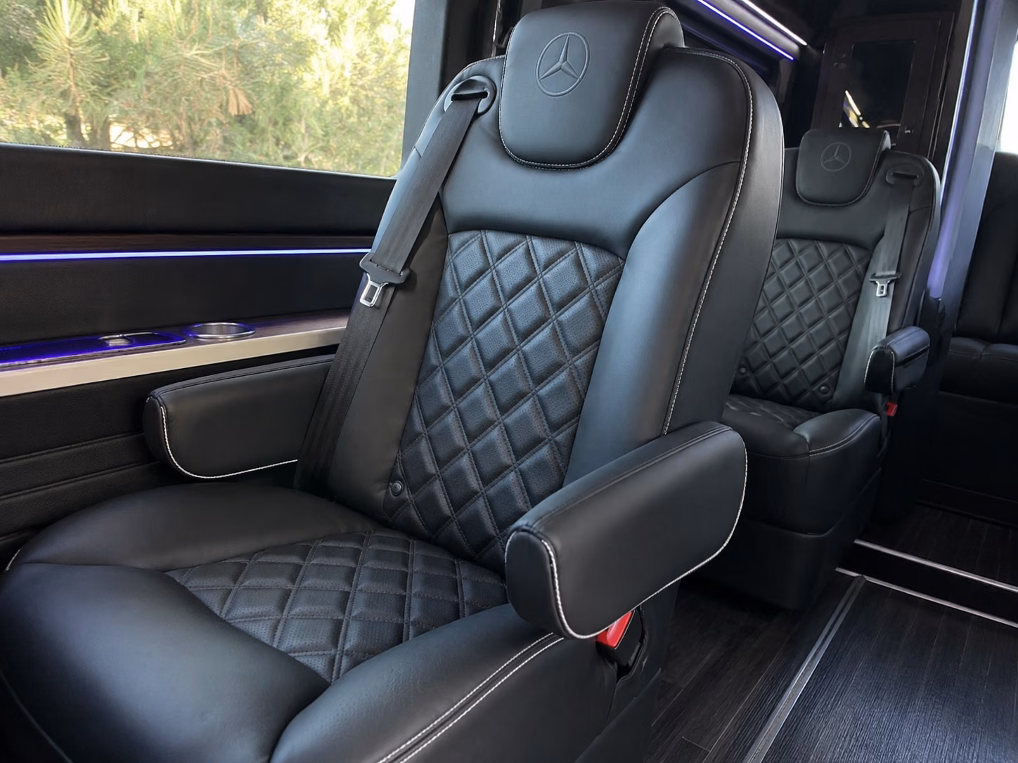 chattanooga conference shuttles and corporate bus rentals in chattanooga