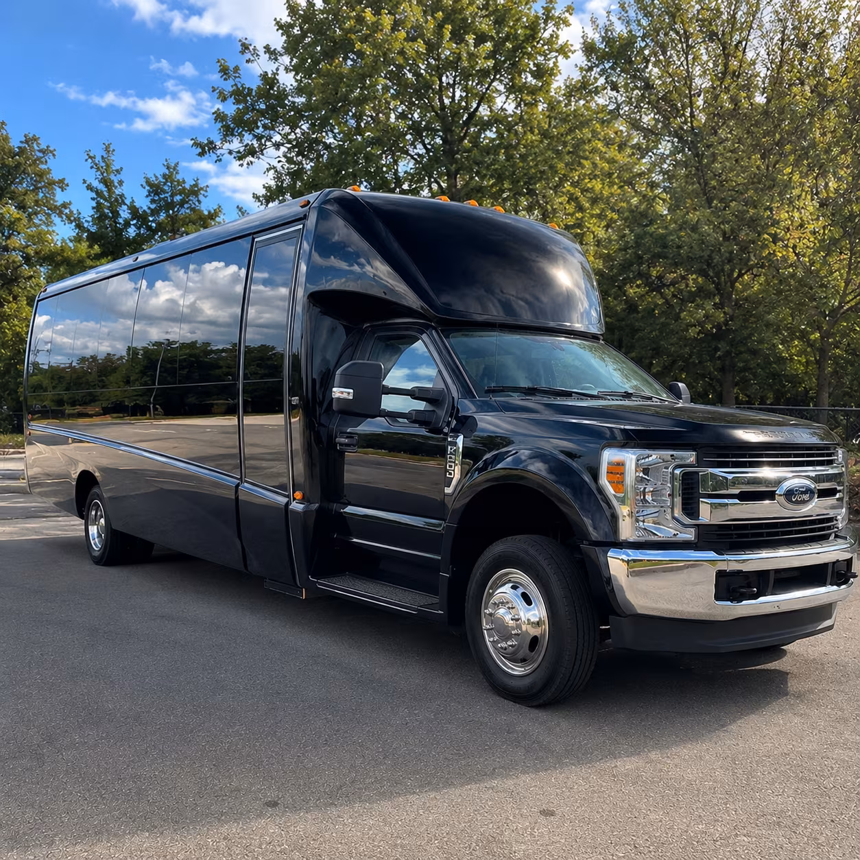 hendersonville private bus rentals for hendersonville concerts and festivals