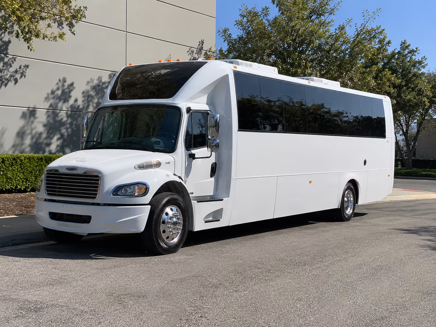 murfreesboro anniversary party bus rental