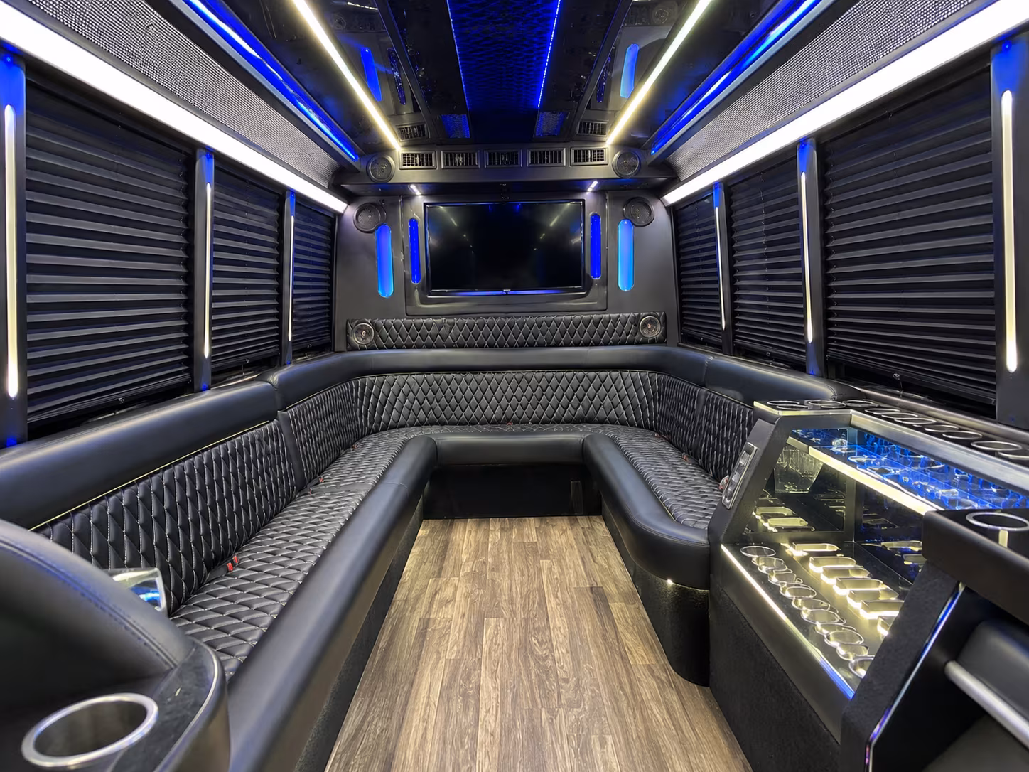 murfreesboro party bus rental 2