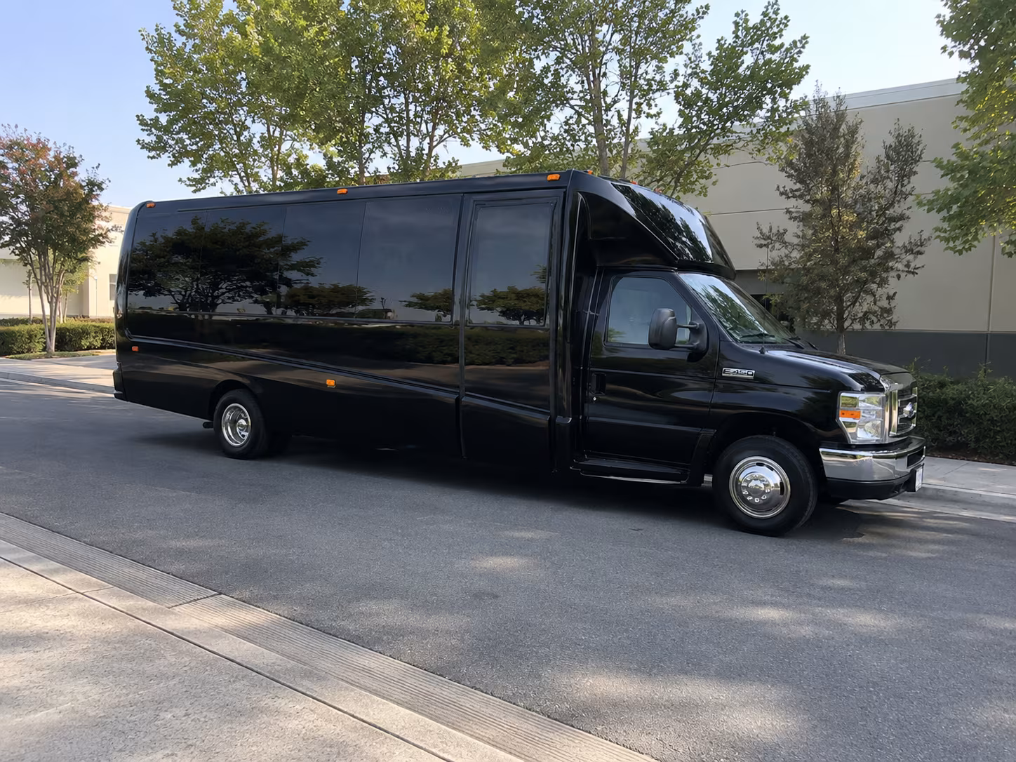 smyrna bus rentals